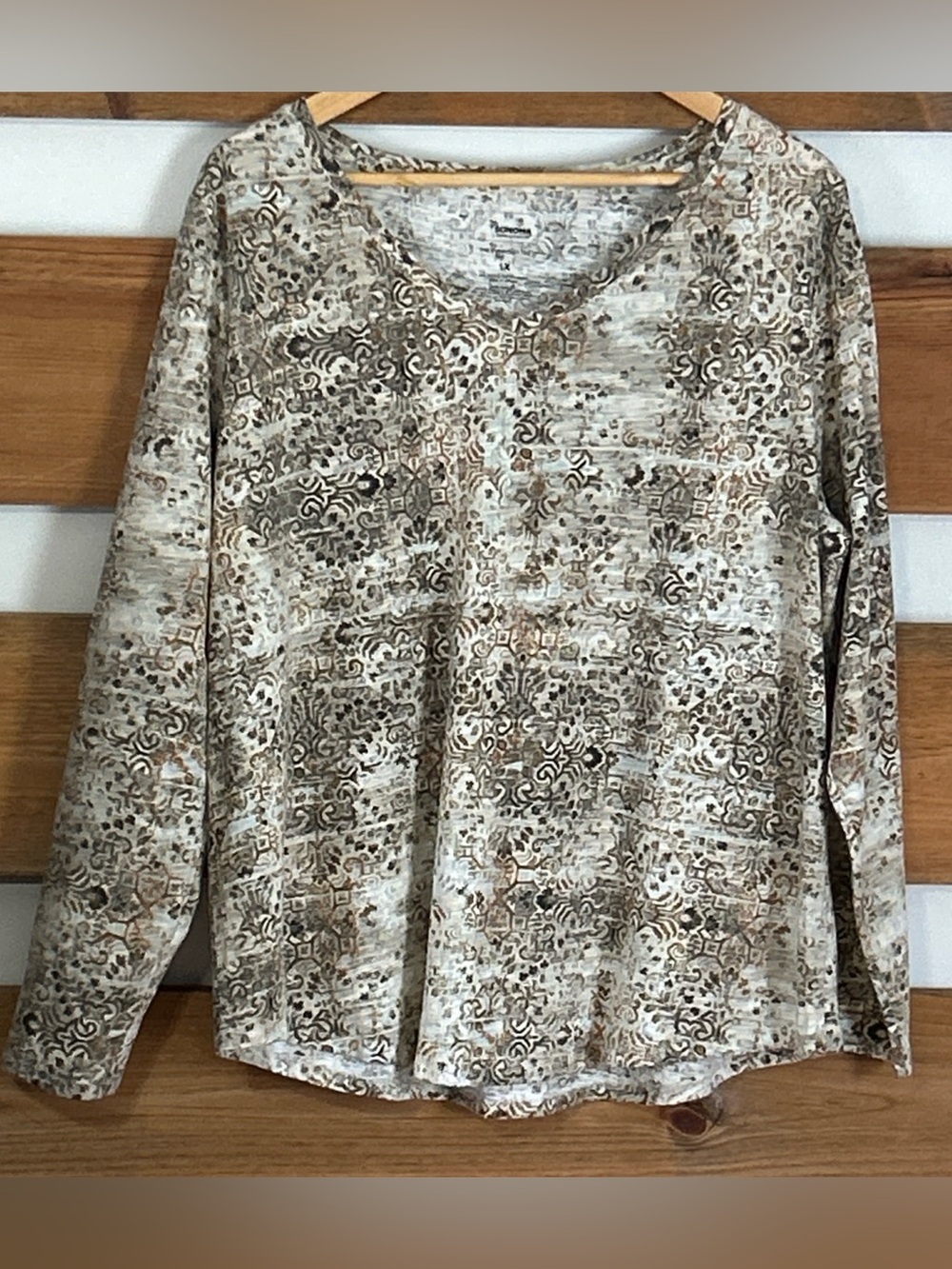 Sonoma Goods For Life Women's Plus 1X Floral V-Neck Long Sleeve Everyday Tee Top